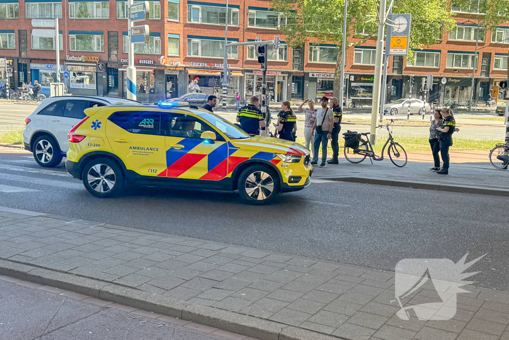 Fietser aangereden door auto