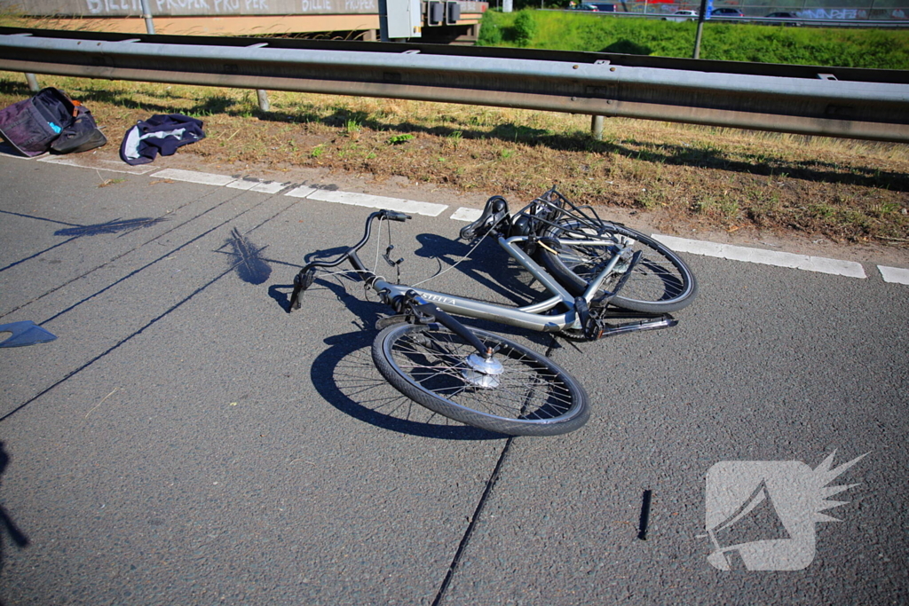 Fietser geschept en overleden