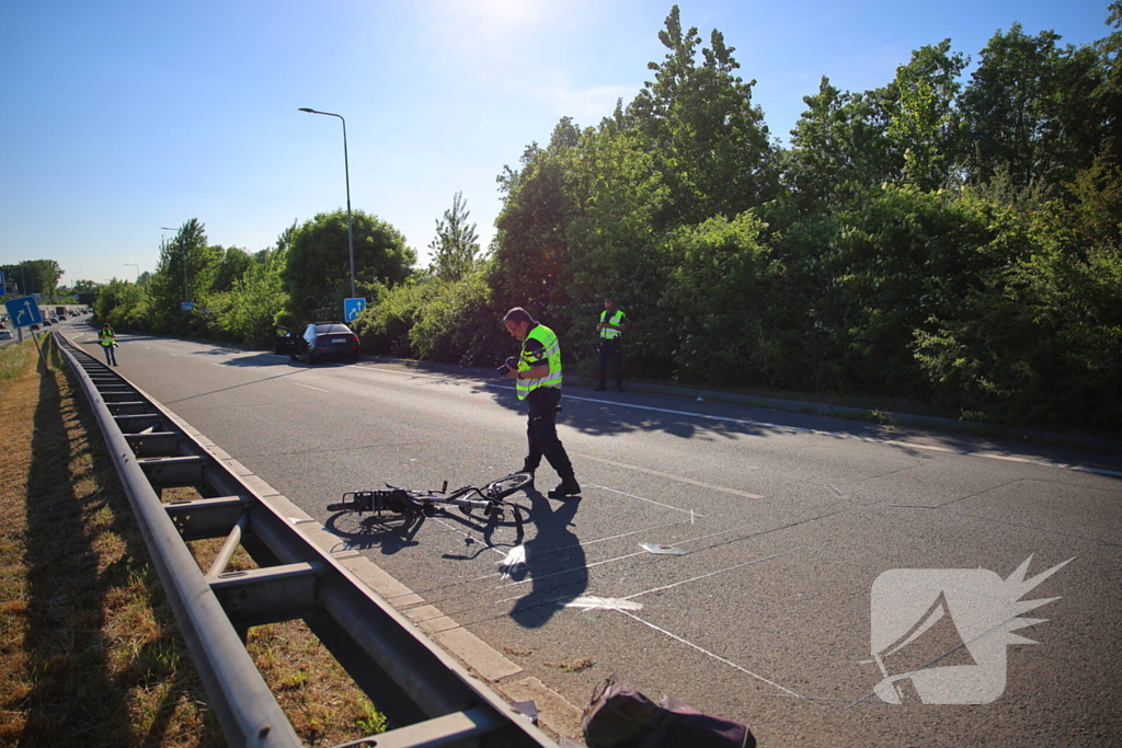 Fietser geschept en overleden