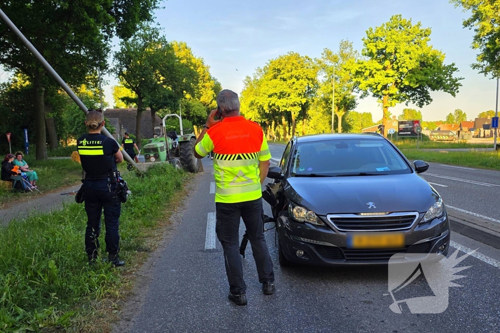 Ongeval met tractor en personenauto