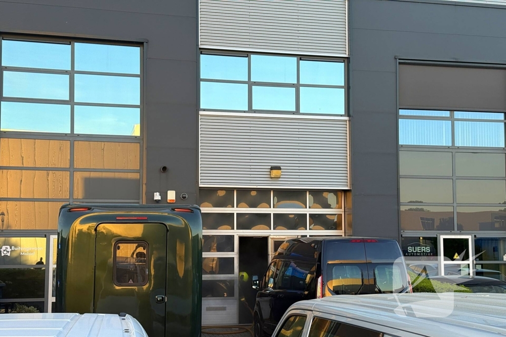 Brandweer ingezet voor brand in autogarage