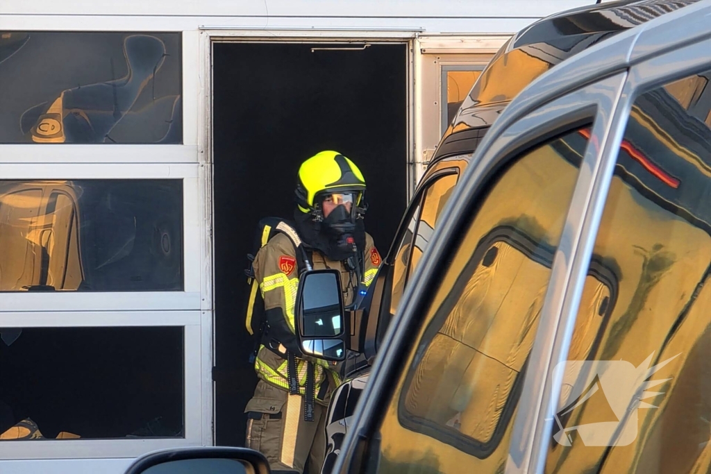 Brandweer ingezet voor brand in autogarage