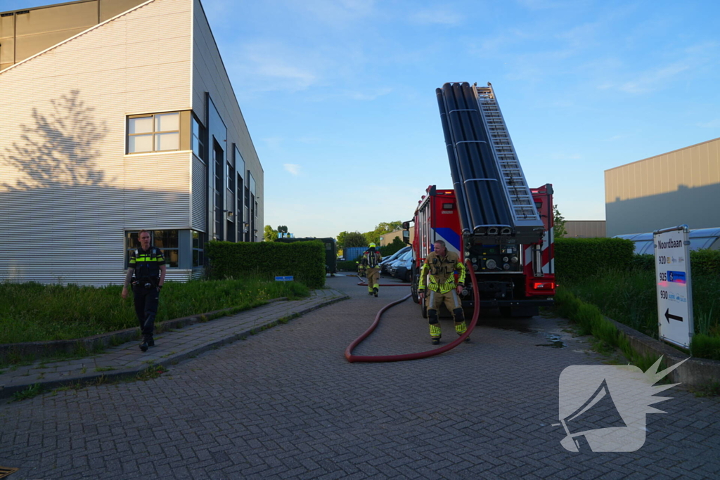 Brandweer ingezet voor brand in autogarage