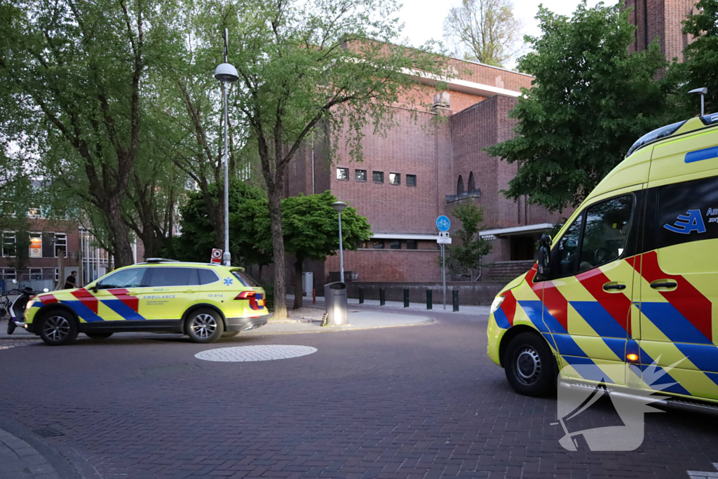 Hulpdiensten ingezet voor steekpartij