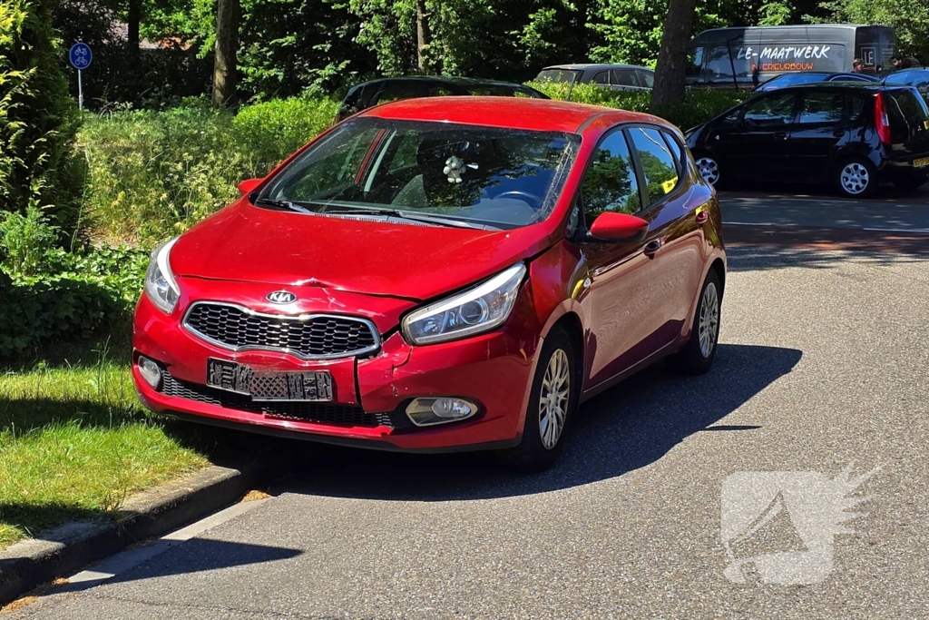 Aanrijding tussen voertuigen resulteert in medische controle