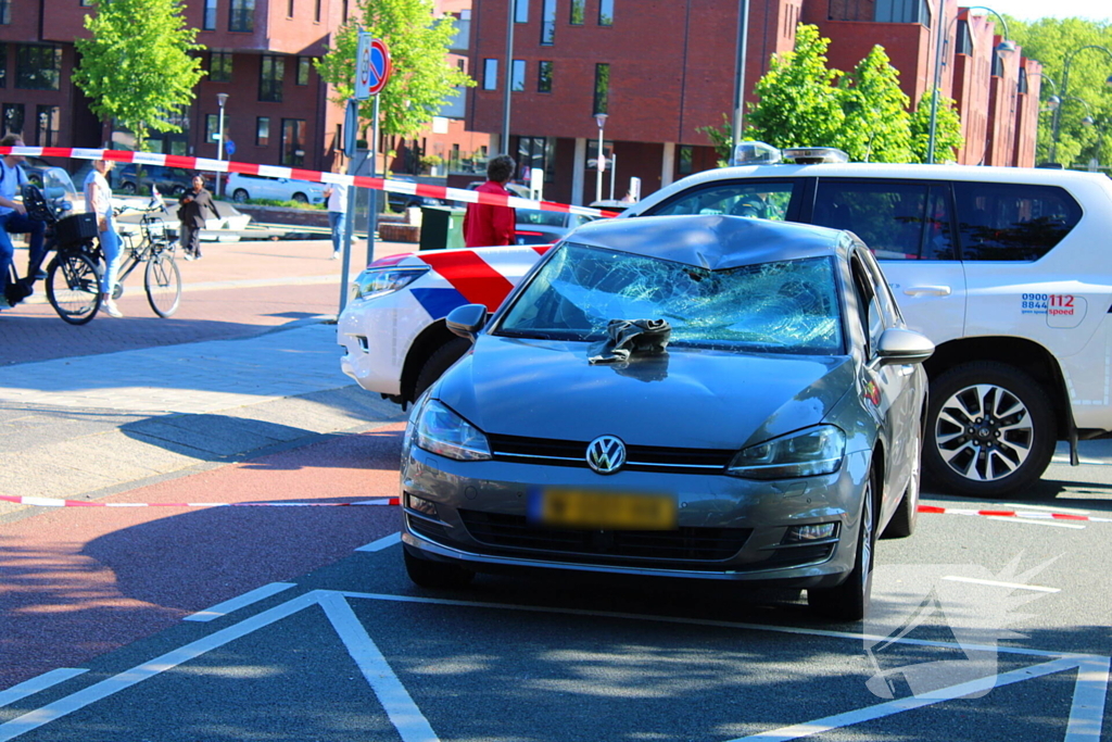 Spoedtransport naar ziekenhuis na aanrijding