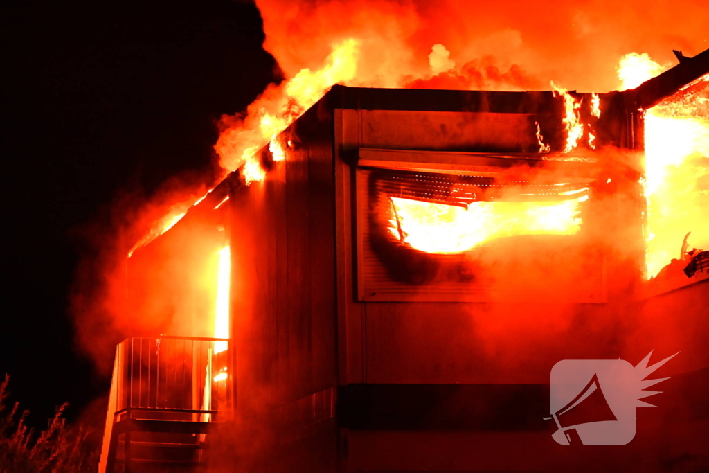 Brand in tijdelijke units zorgt voor rookoverlast