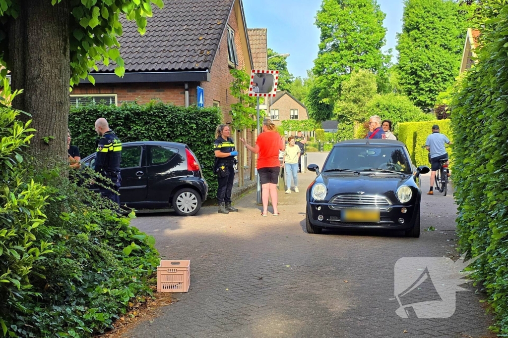 Ongeval tussen auto en fiets leidt tot ziekenhuisopname