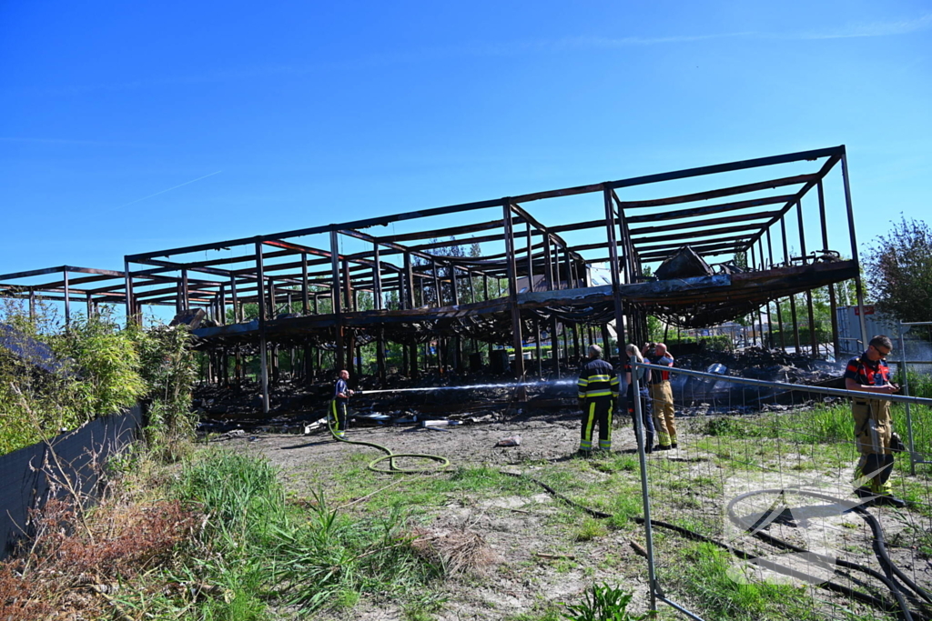 School verliest lokalen en inventaris door vuur