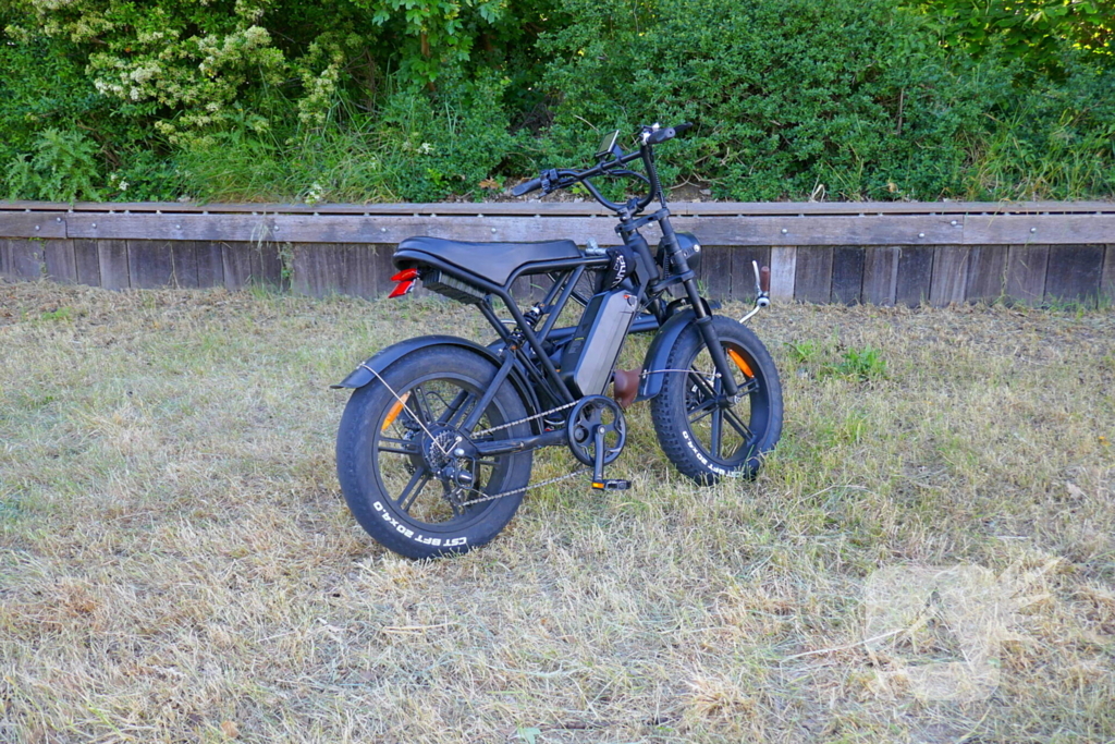 Fatbike komt in botsing met auto