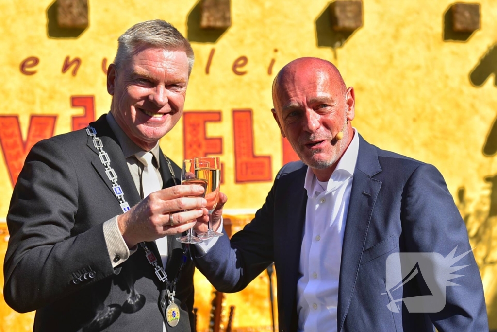 Nieuw gierenvallei geopend tijdens jubileum