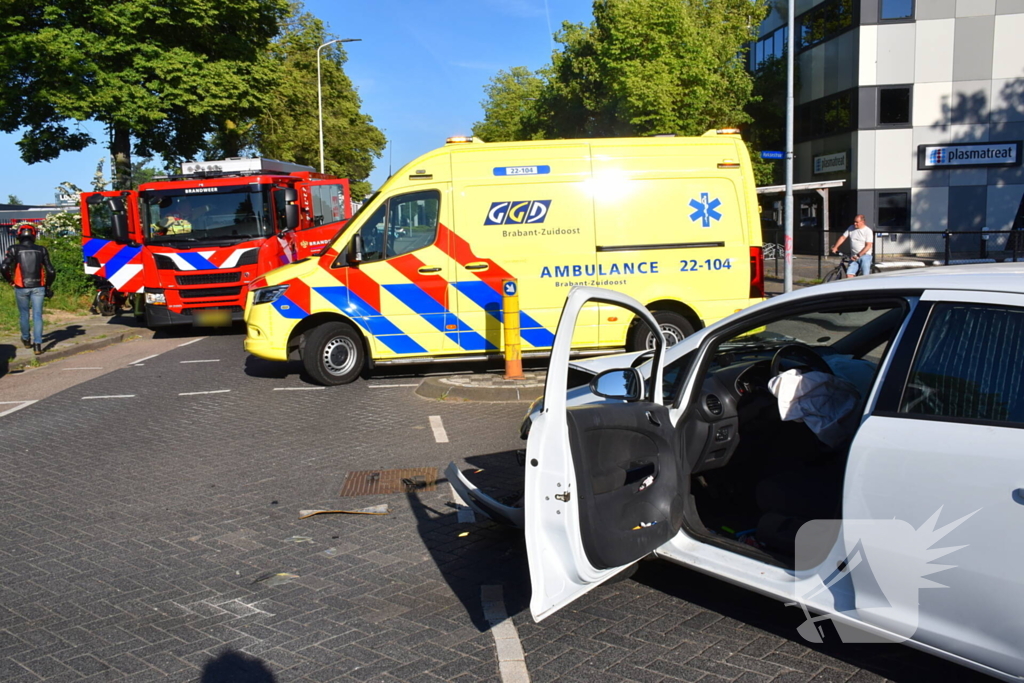 Forse schade bij aanrijding op kruising