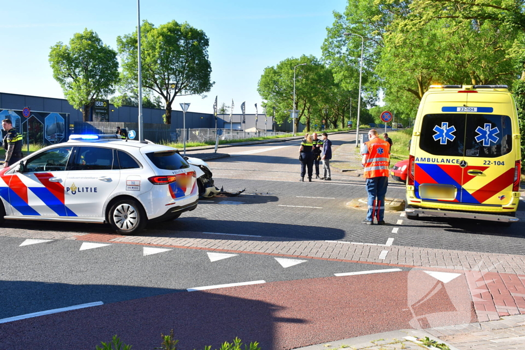 Forse schade bij aanrijding op kruising