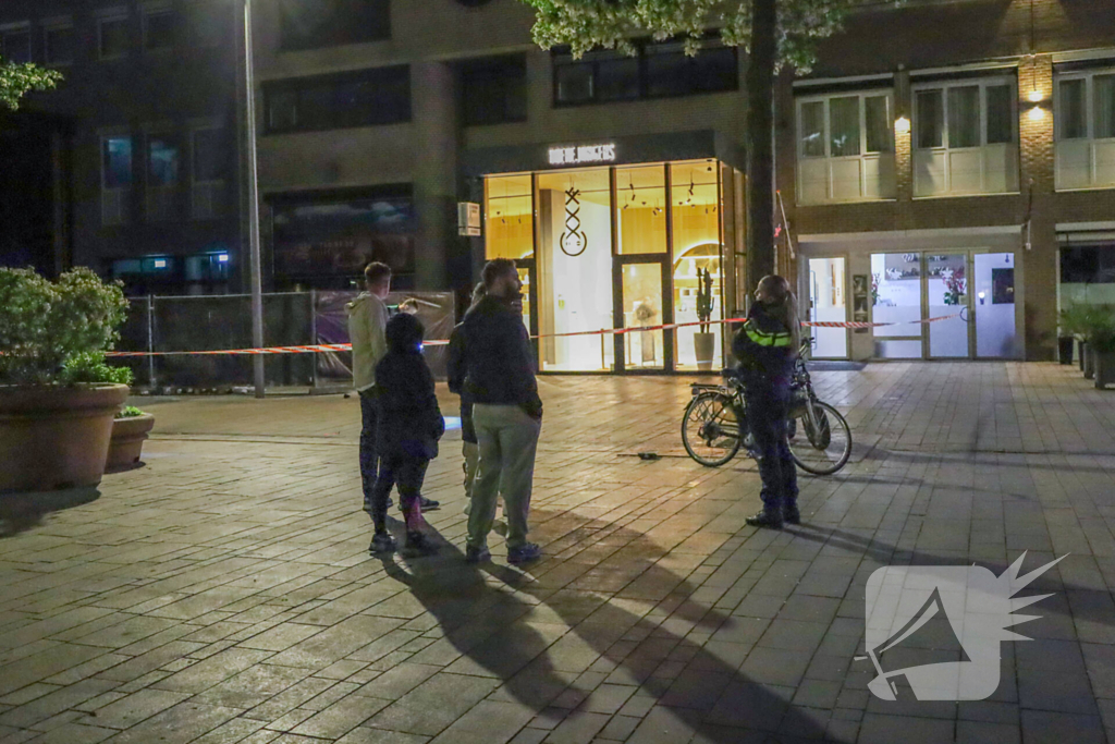 Explosie bij deur cannabiswinkel