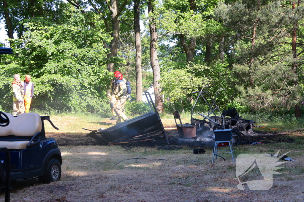 Golfkarren in brand tijdens evenement