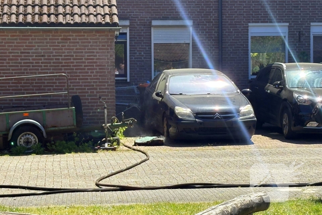 Brand in woning zorgt voor rookontwikkeling
