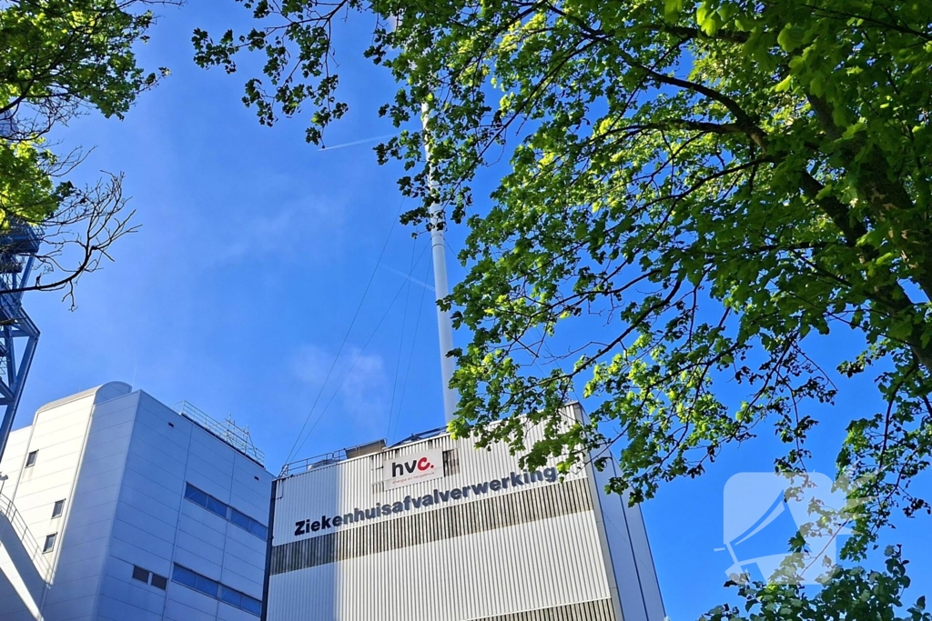 Grote brand in pand afvalverwerker