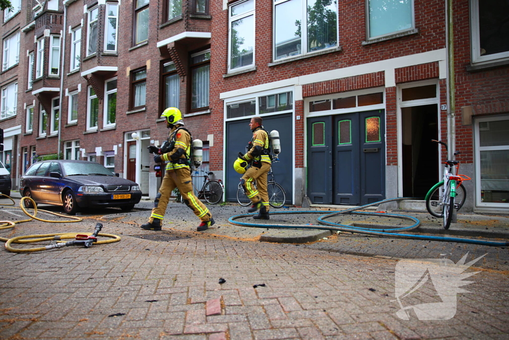 Flinke brand op dakterras, brand in de kiem gesmoord