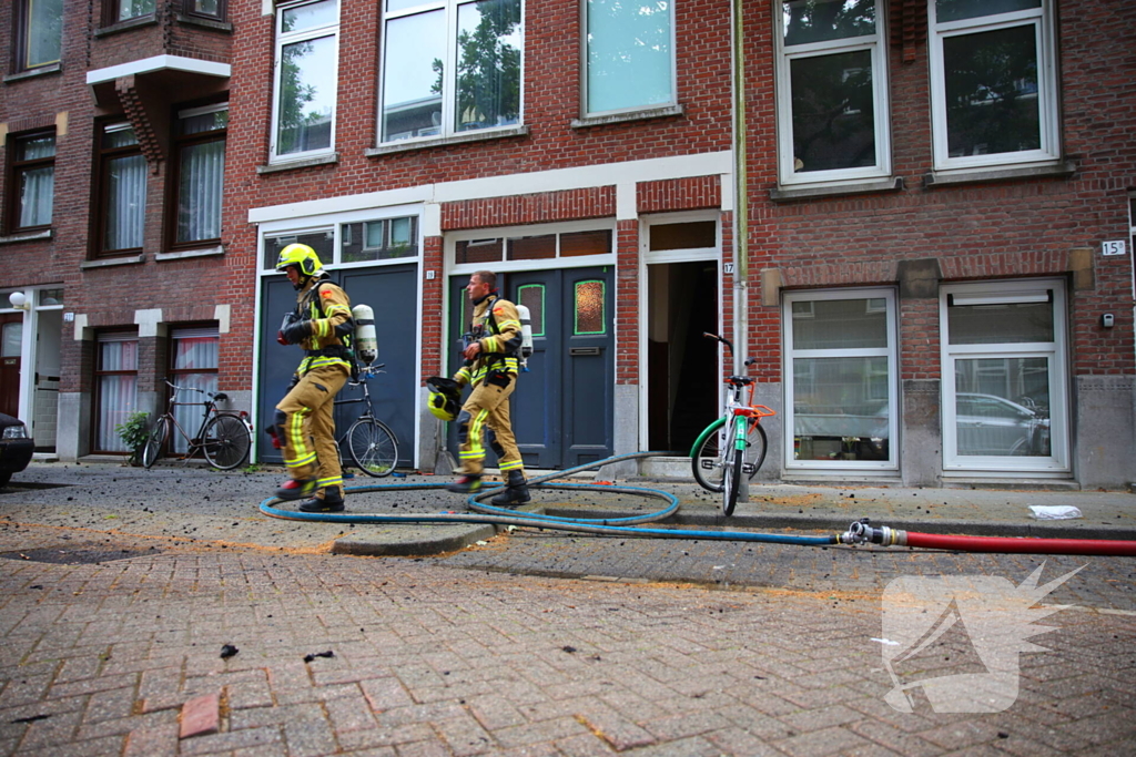 Flinke brand op dakterras, brand in de kiem gesmoord