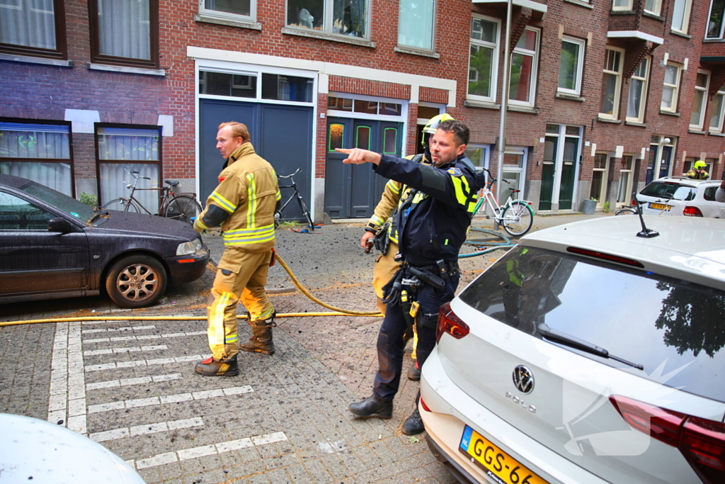 Flinke brand op dakterras, brand in de kiem gesmoord