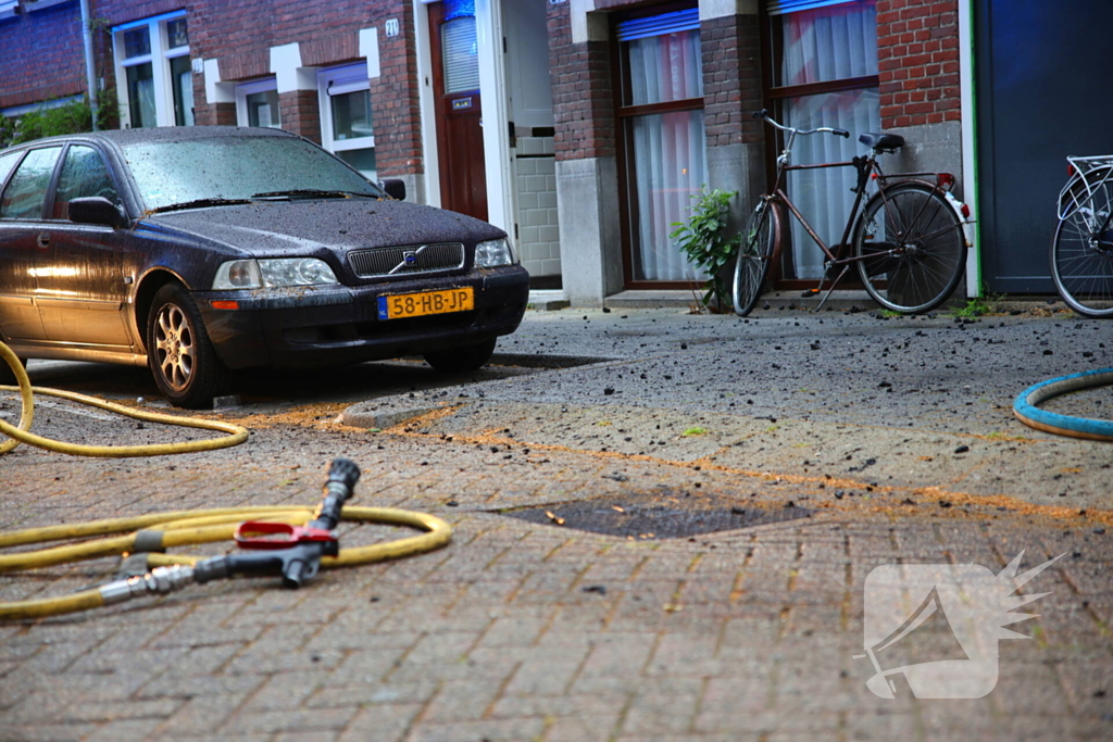 Flinke brand op dakterras, brand in de kiem gesmoord