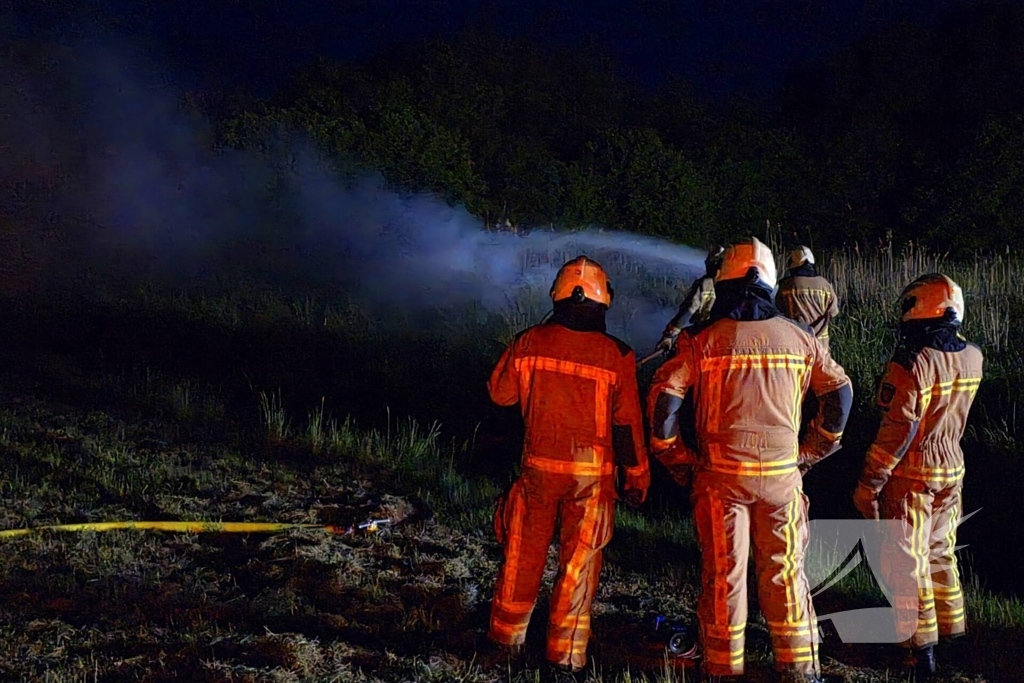 Bermbrand snel geblust door brandweer