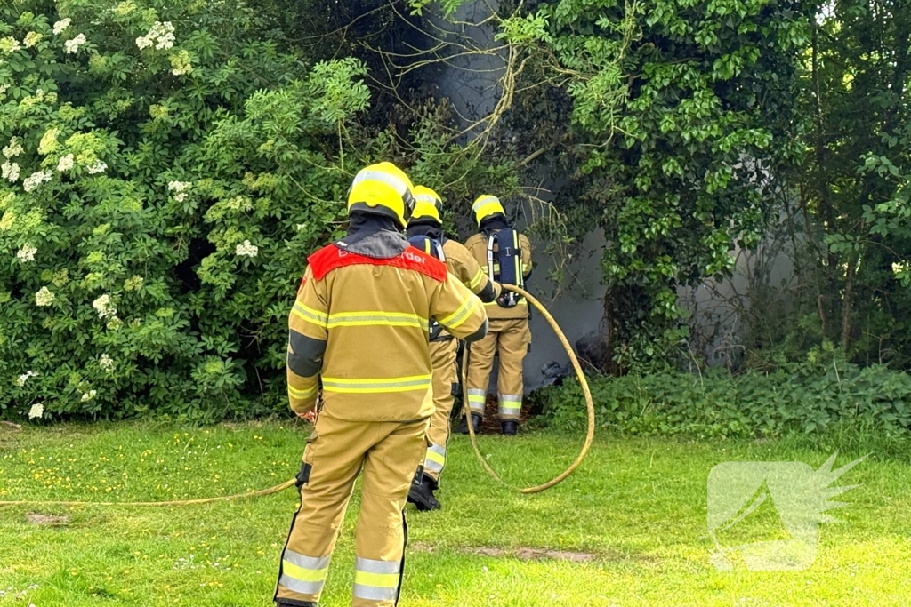 Scooter in brand gestoken