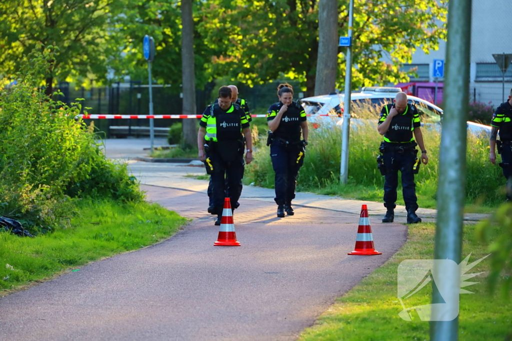Politie zoekt verdachte na schietpartij