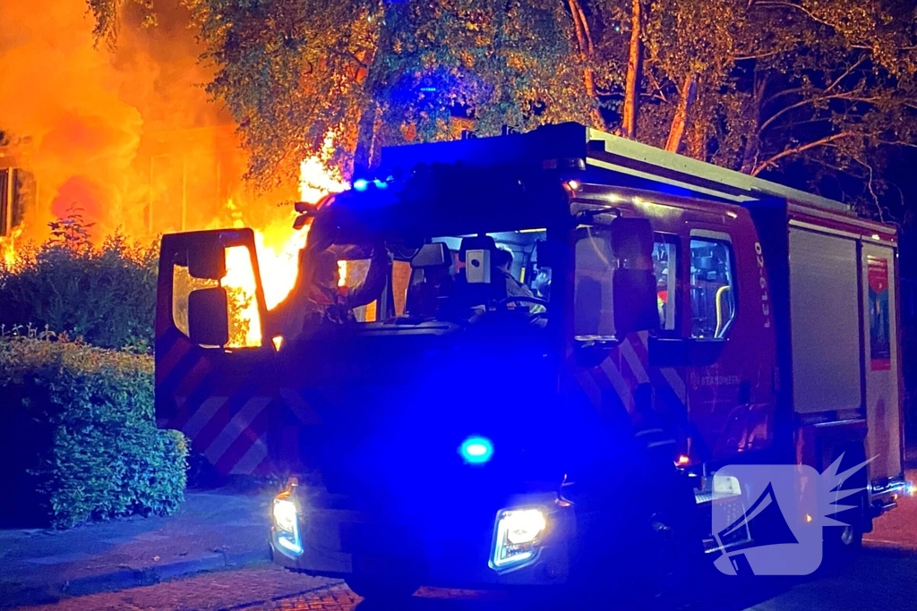 Brand verwoest schuur in de nacht