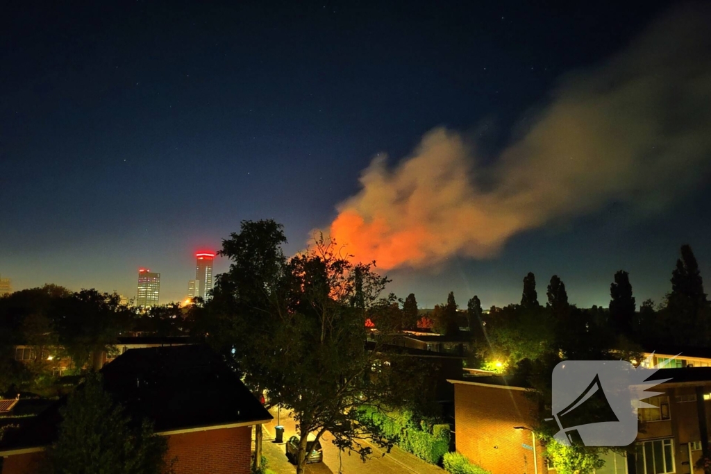 Brand verwoest schuur in de nacht