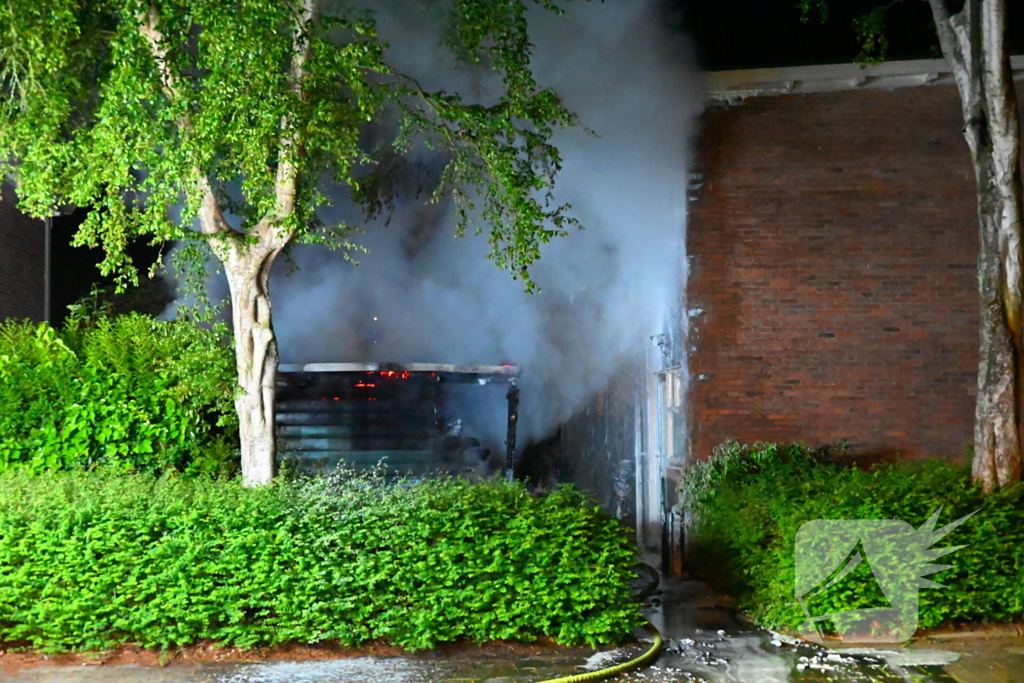 Brand verwoest schuur in de nacht
