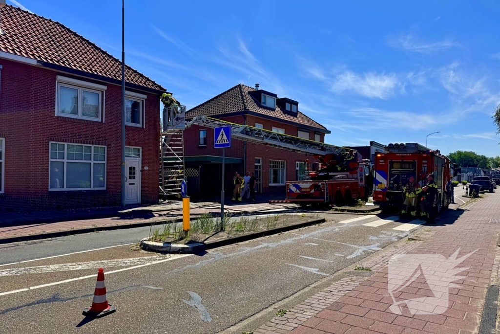 Vogelnesten op dak leiden tot vuur