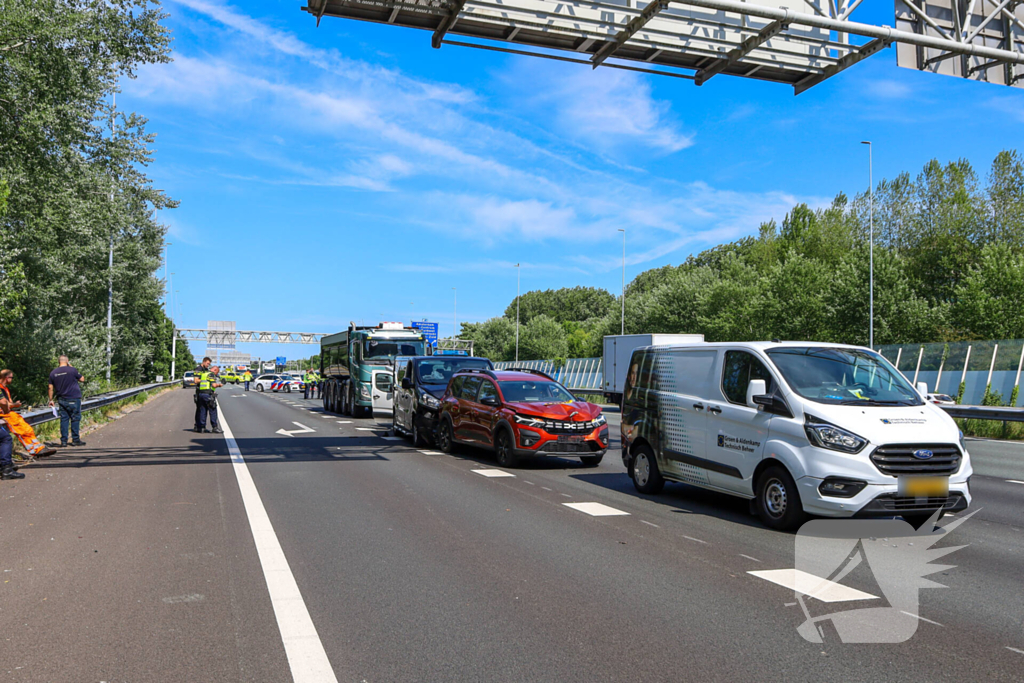 Kettingbotsing leidt tot ziekenhuisopnames en verkeersopstoppingen