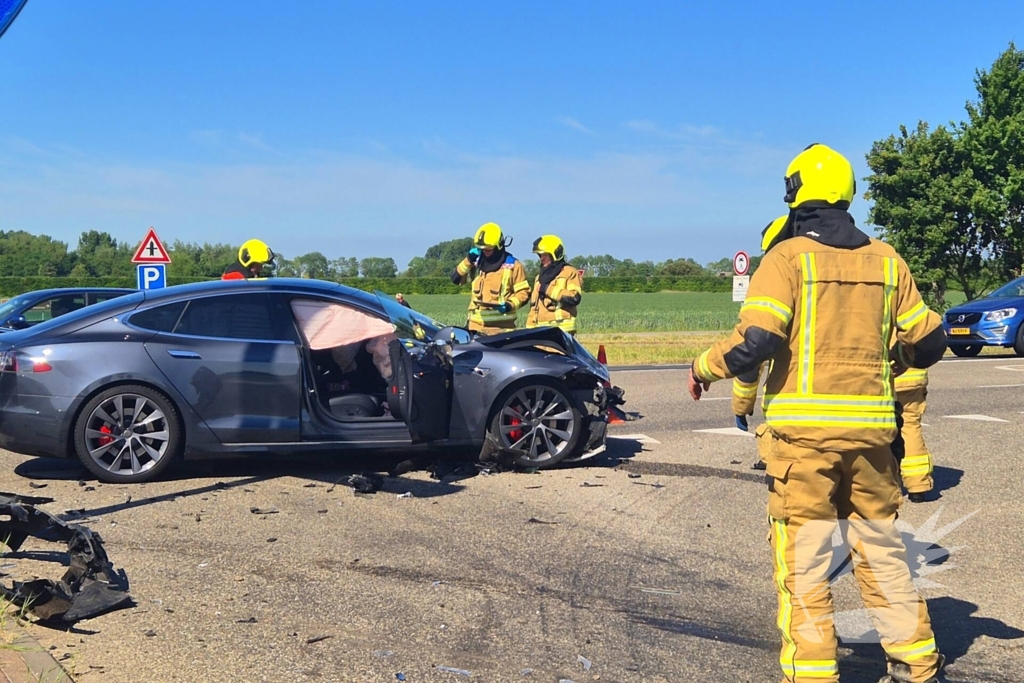 Ongeval met grote schade verstoort verkeer