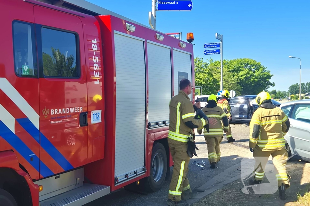 Ongeval met grote schade verstoort verkeer