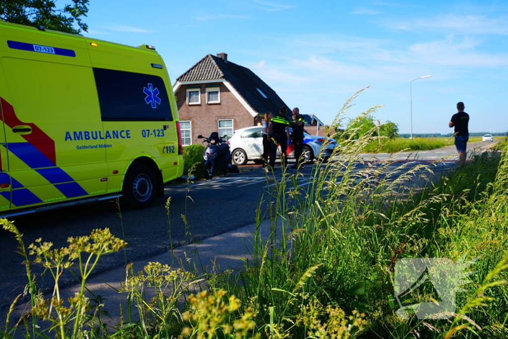 Scooterrijder gewond bij botsing