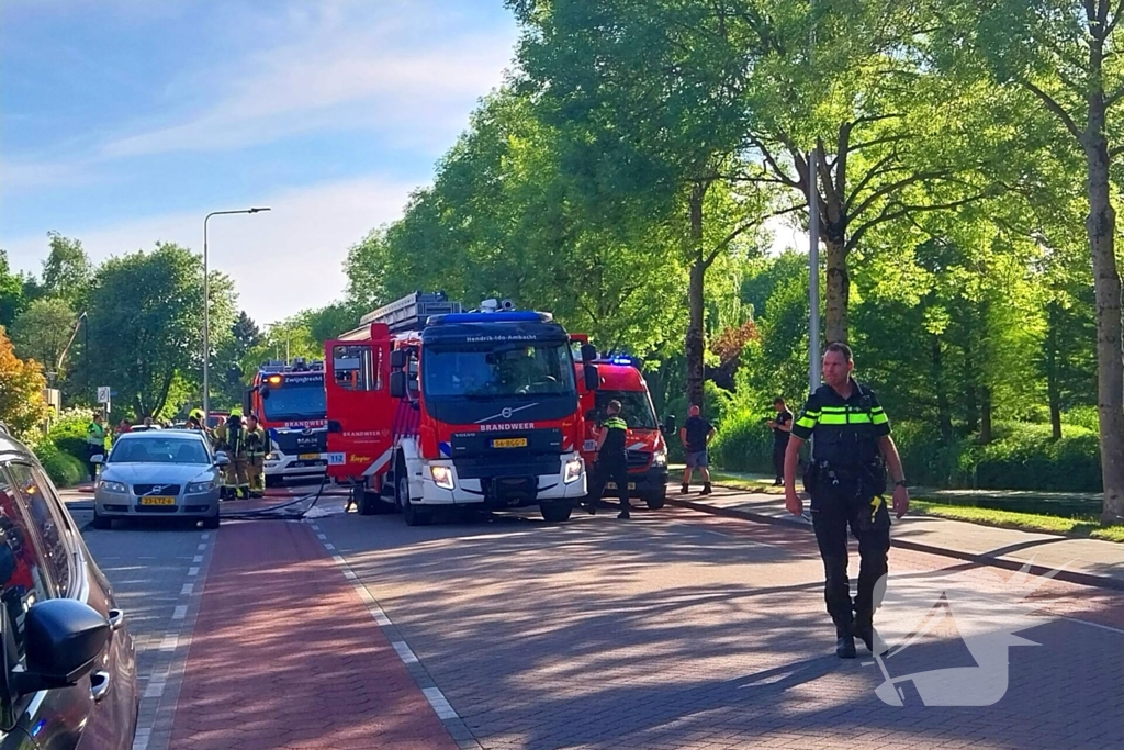 Brand in woning zorgt voor grote inzet