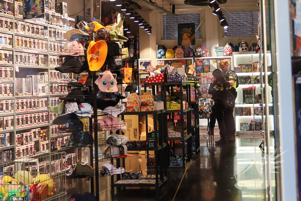 Gewapende overval op gamewinkel