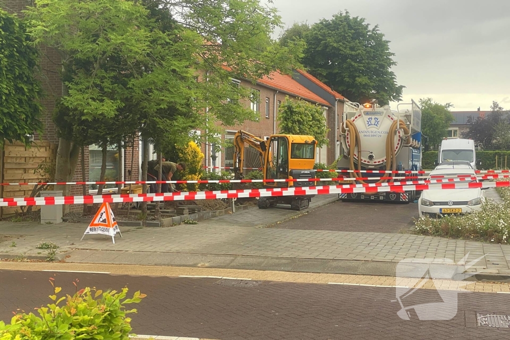 Brandweer voert metingen uit na gaslekkage