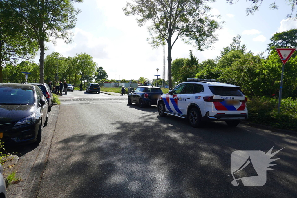 Ongeval tussen auto en scooterrijder