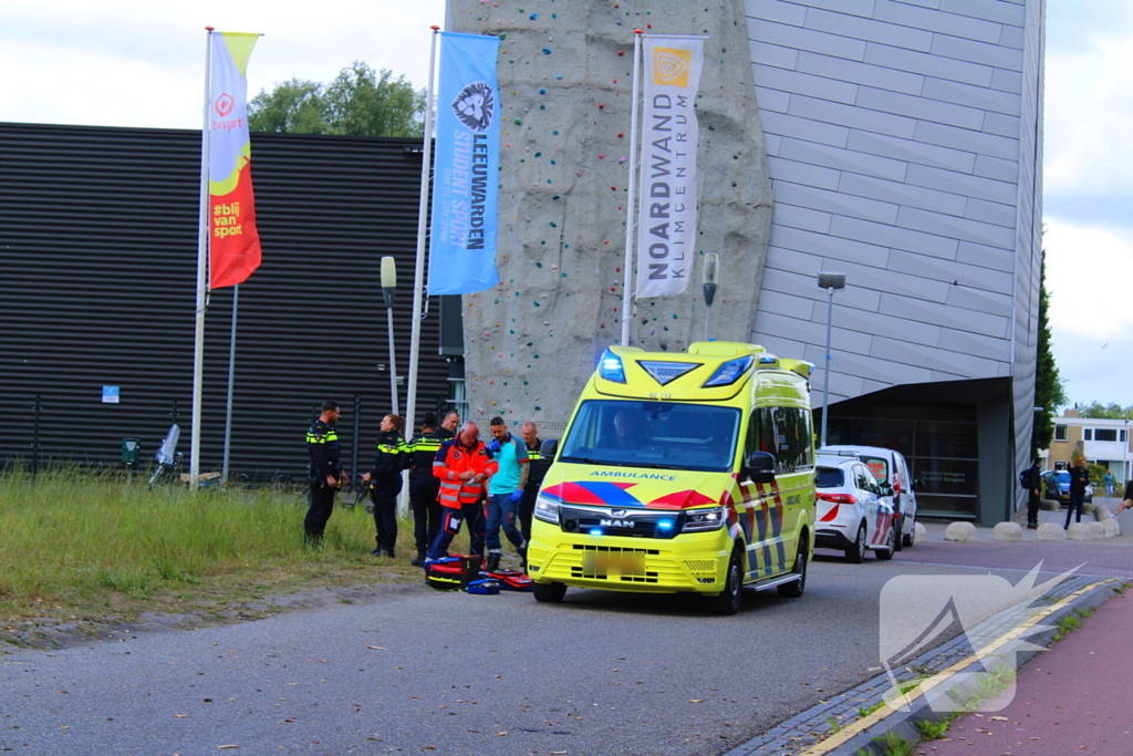 Traumahelikopter landt voor medische noodsituatie