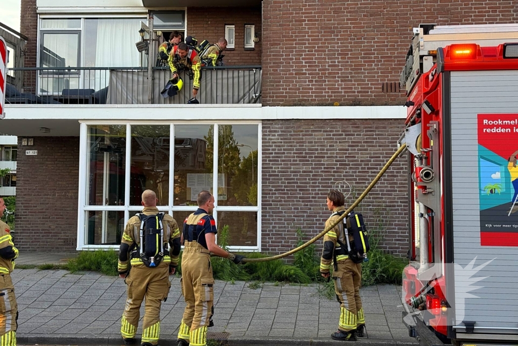 Brand op balkon snel onder controle