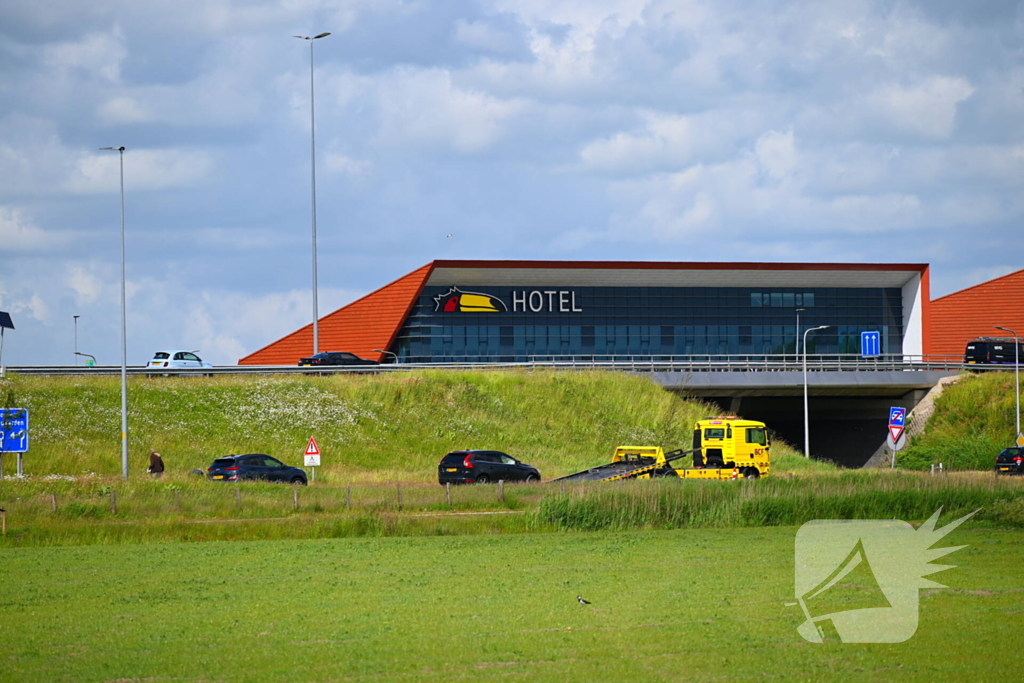 Twee voertuigen afgesleept na kopstaart botsing