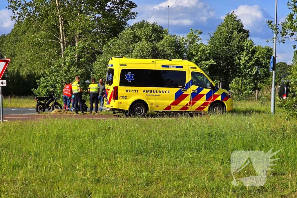 Fatbiker en automobilist botsen op elkaar