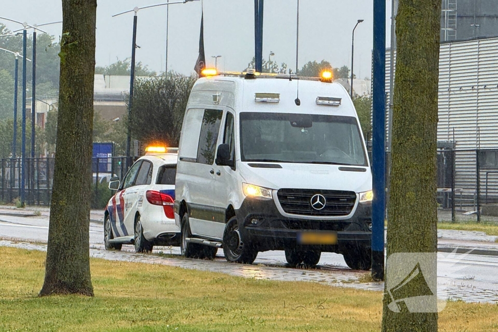 Fatbike botst op vrachtwagen, bestuurder gewond