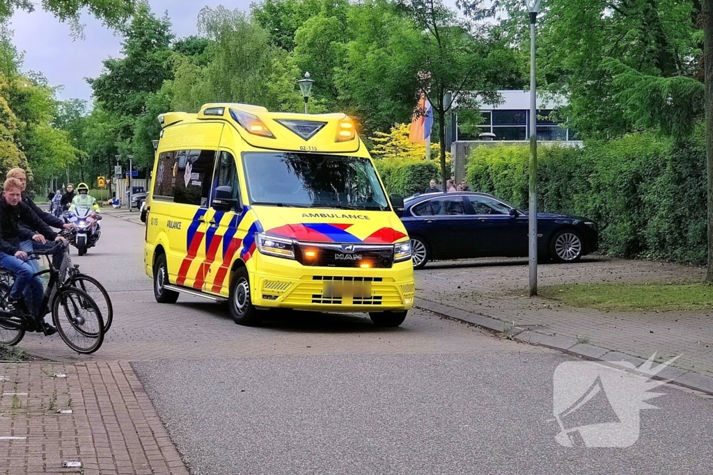 Botsing tussen auto en scooter