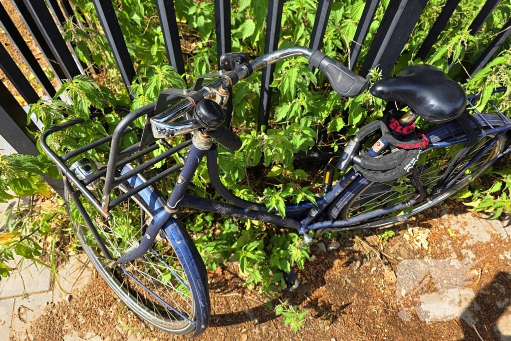 Fietser en bestelbus betrokken bij ongeval