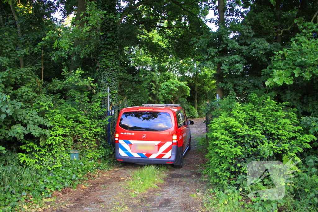 Verdachte vaten gevonden bij woning