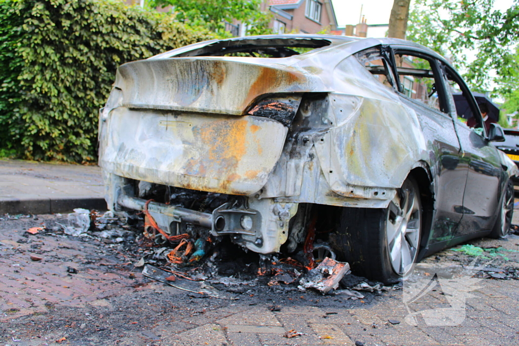 Autobrand vernietigt Tesla