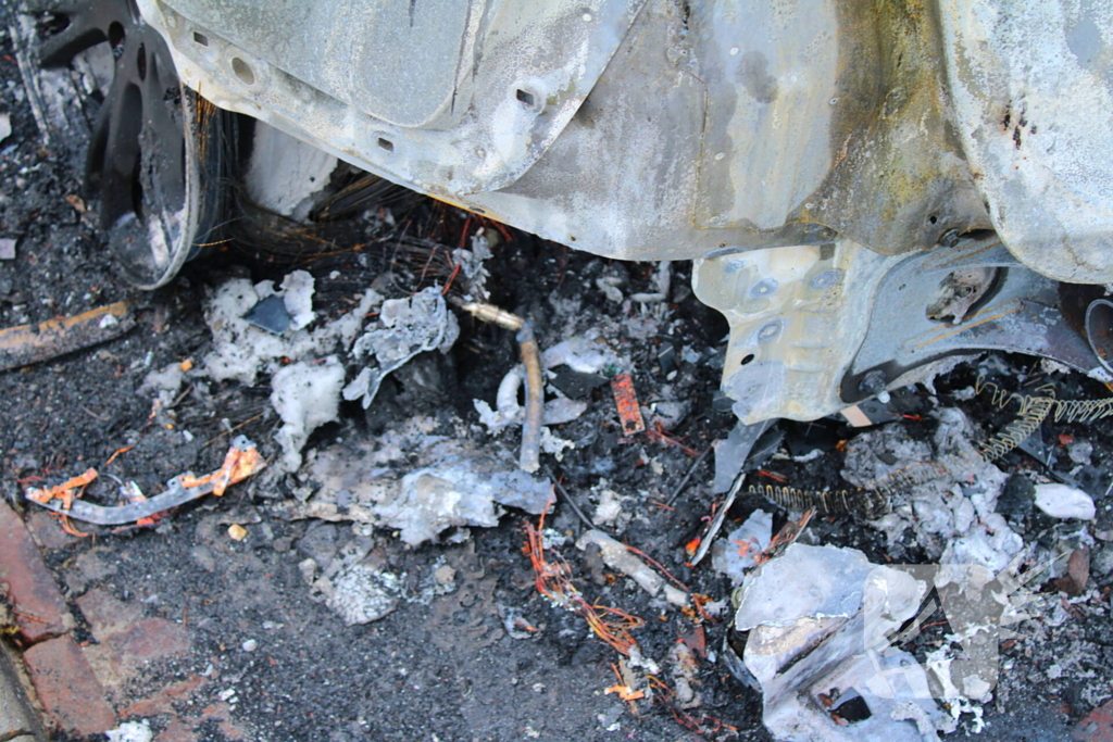 Autobrand vernietigt Tesla